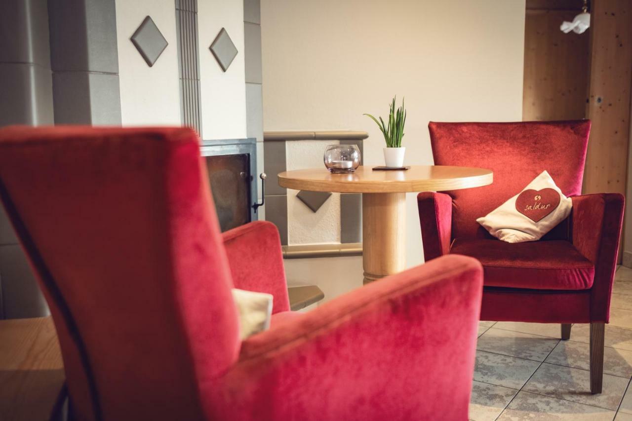 Saldur Small Active Hotel Злудерно Экстерьер фото